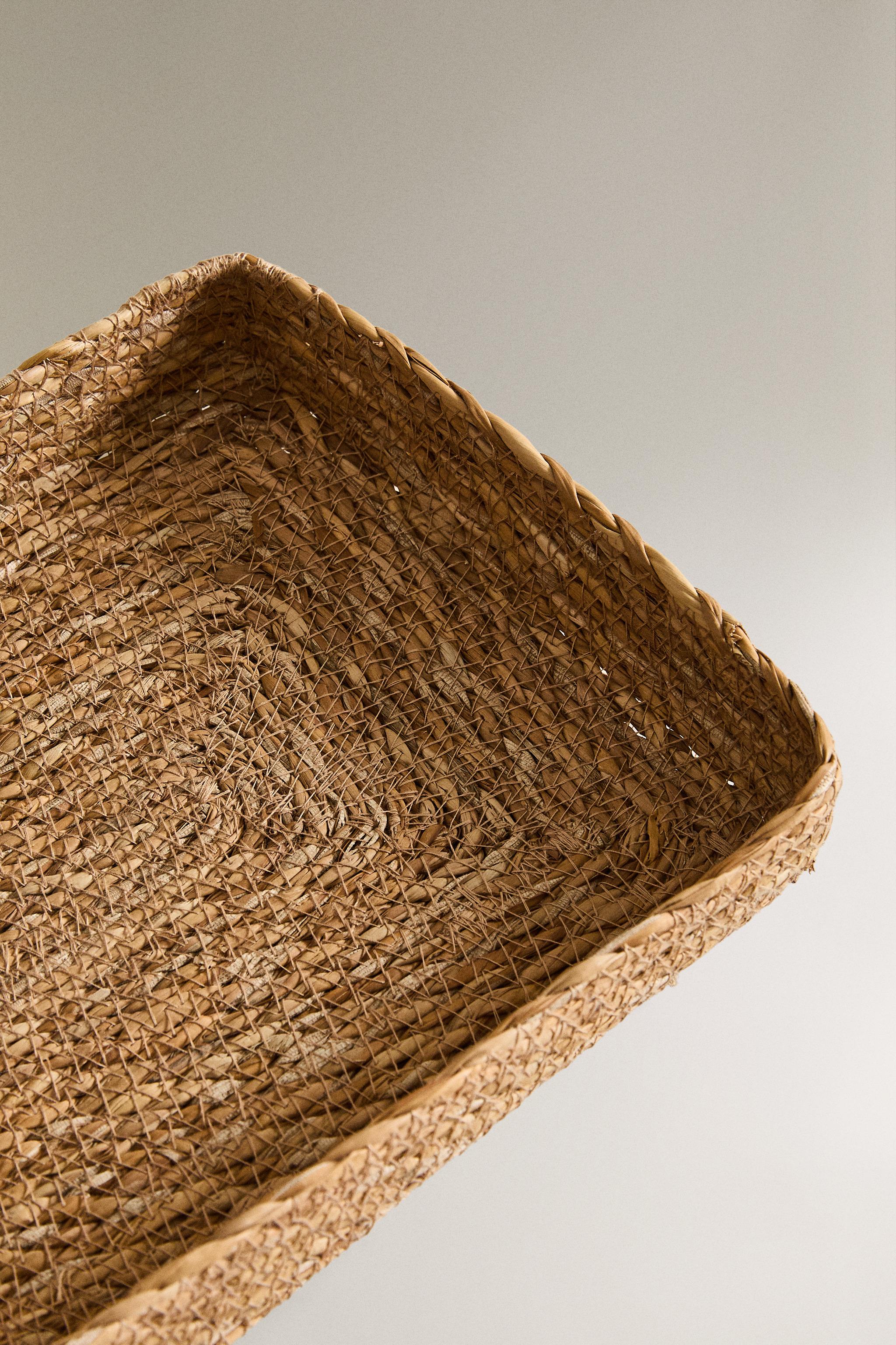 SEAGRASS TRAY BASKET